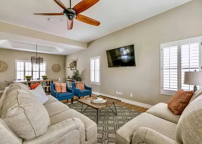 Huge Backyard W Heated Pool, Fire Pit & Bbq Ferienhaus